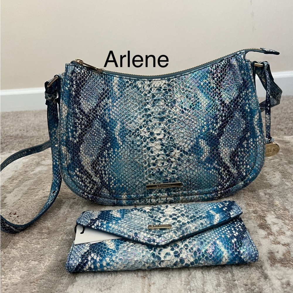 Brahmin 🌊 Joyful Oceangrove  🌊 
Shayna purse only